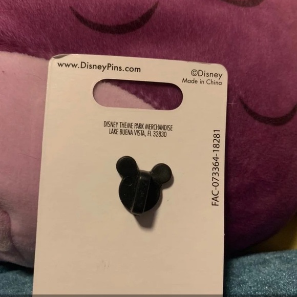 Disney pin - Picture 2 of 2